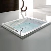 Gruppo Treesse BIS Ванна 190x150xh64 см гидром и аэром с цифр системой и сит дезинй\ф и пультом дист упр. 2 подушки белые,2 ручки,сливная колонка.