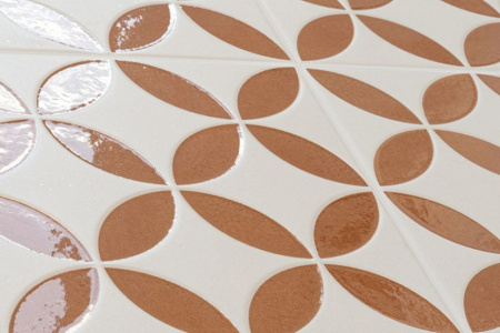 MAYARI TAUPE PETALS LT/22,3 