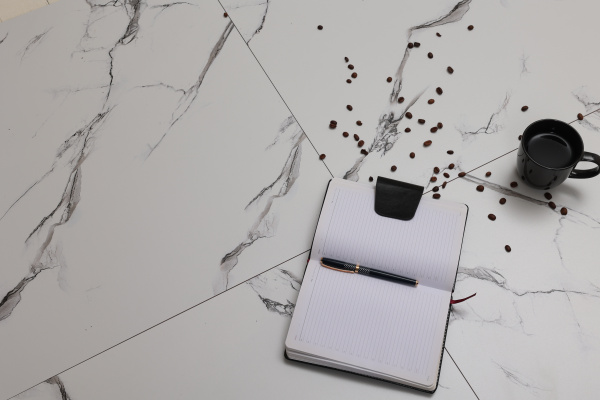  Molly white структура 60x60 