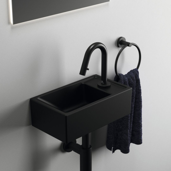 Ideal Standard i.life S Раковина 370х210xh120 мм, подвесная, с отв. под смес. справа, без перелива, без крепежа, цвет: чёрный матовый 