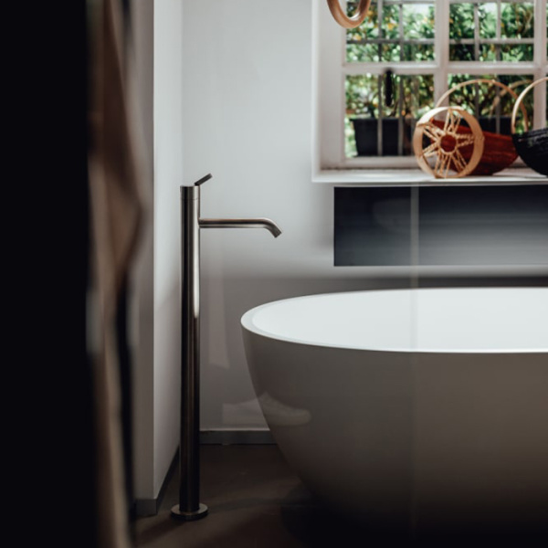 Agape Spoon M Ванна отдельностоящая 160х85,4хh48 см, с переливом, без отв. под смес., материал: Cristalplant®, цвет белый матовый 