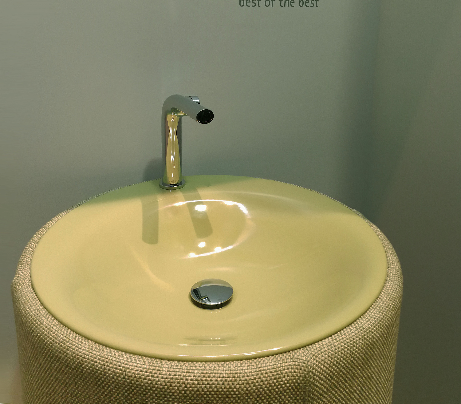 Bette Lux Oval Couture Подиум для раковины А220 с текстильной обивкой , высота 890см, цвет болотный 851