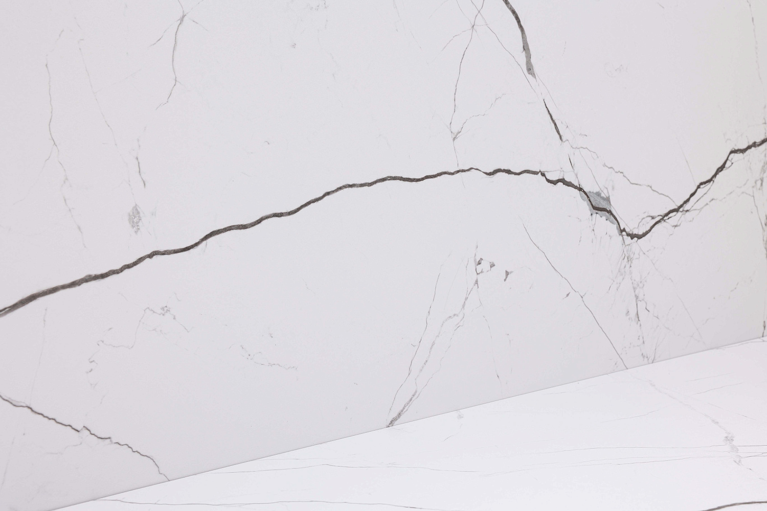  Atlantis Blanco Sugar Carving 60x120