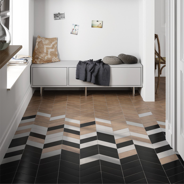  23203 CHEVRON Negro Mate RIGHT 9х20,5 см 