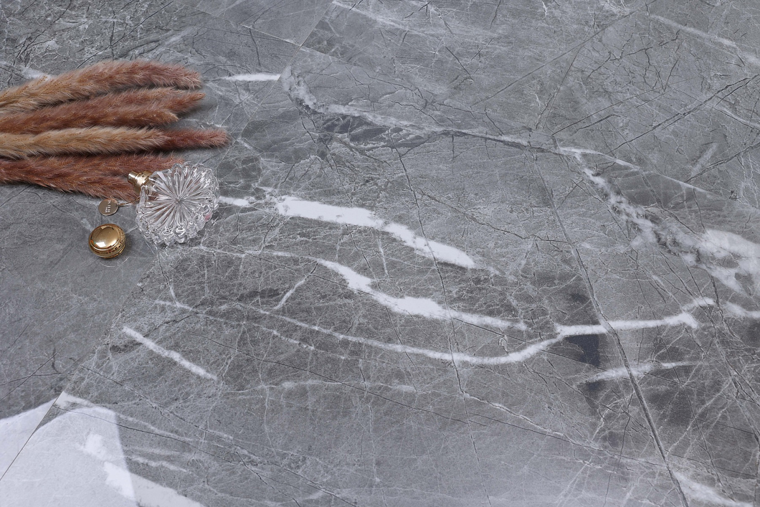  Shadow Dark Grey Polished 60x60