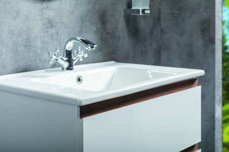 Тумба CAPOLDA 65 белая + ручка дерево 