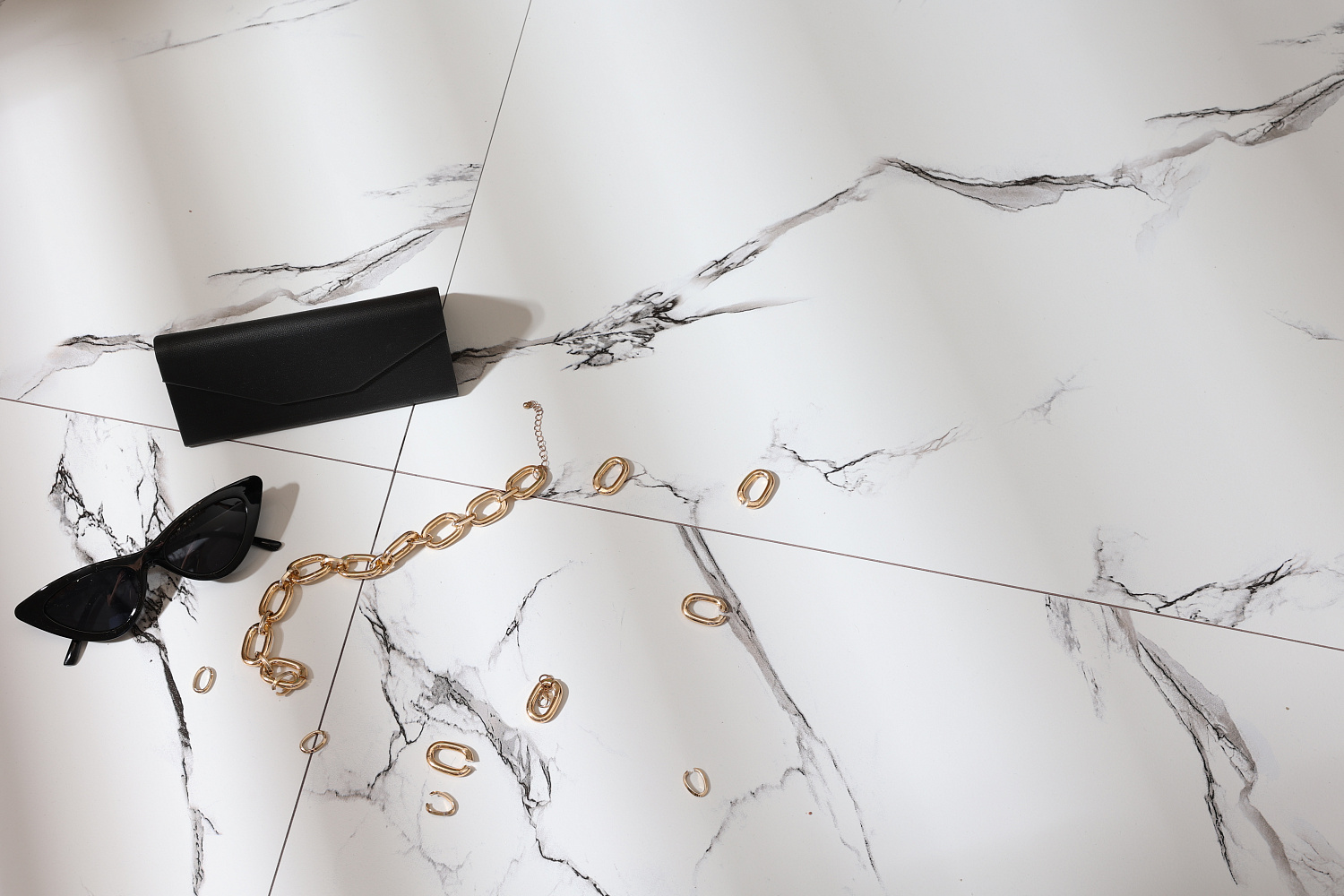  Molly white структура 60x60