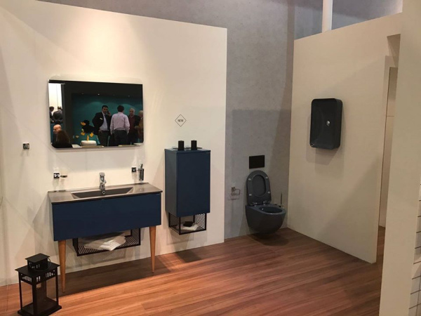 CREAVIT FREE Унитаз подвесной АНТРАЦИТ FE320.60100 