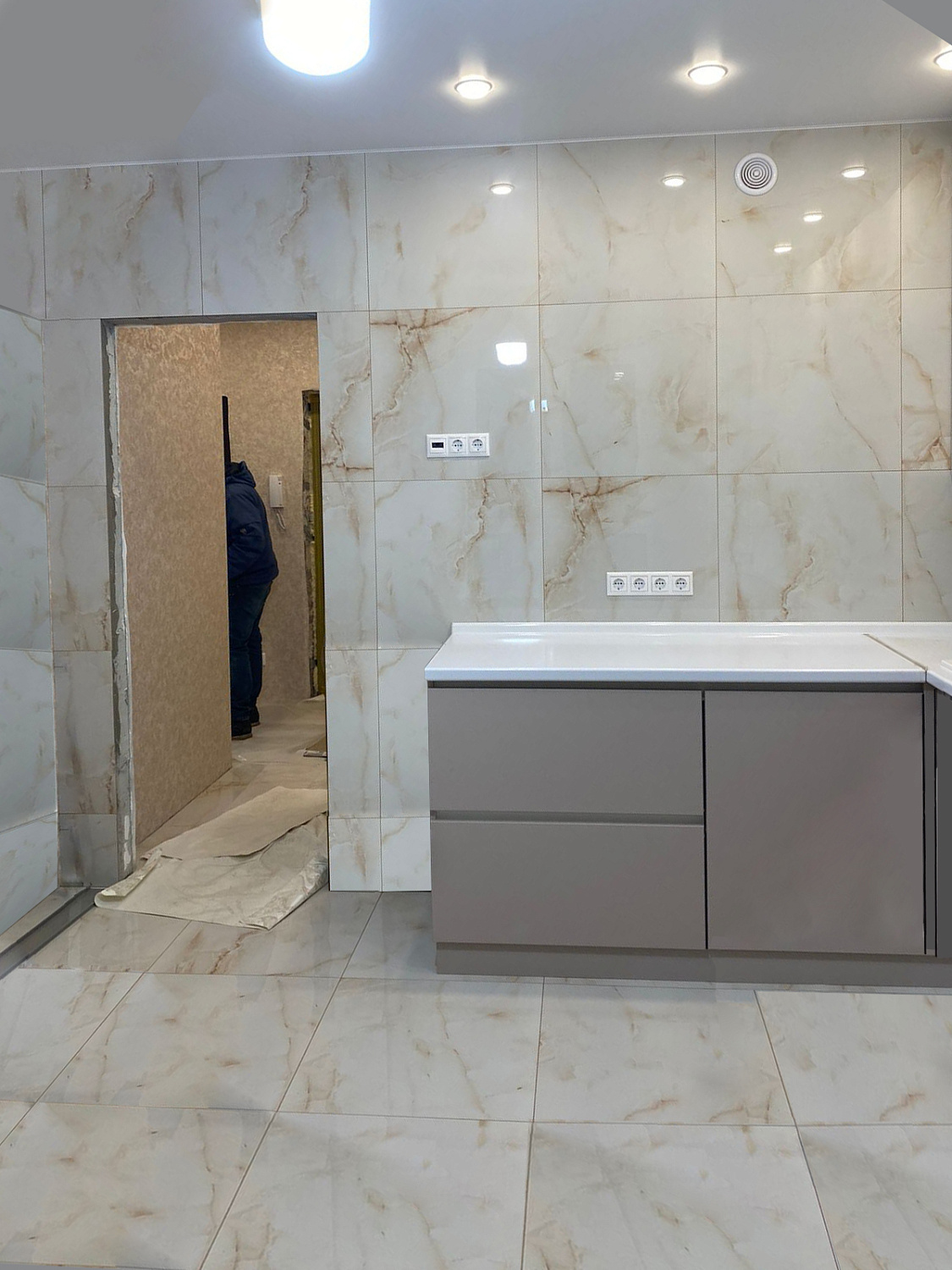  Mystery Beige Polished 60x60