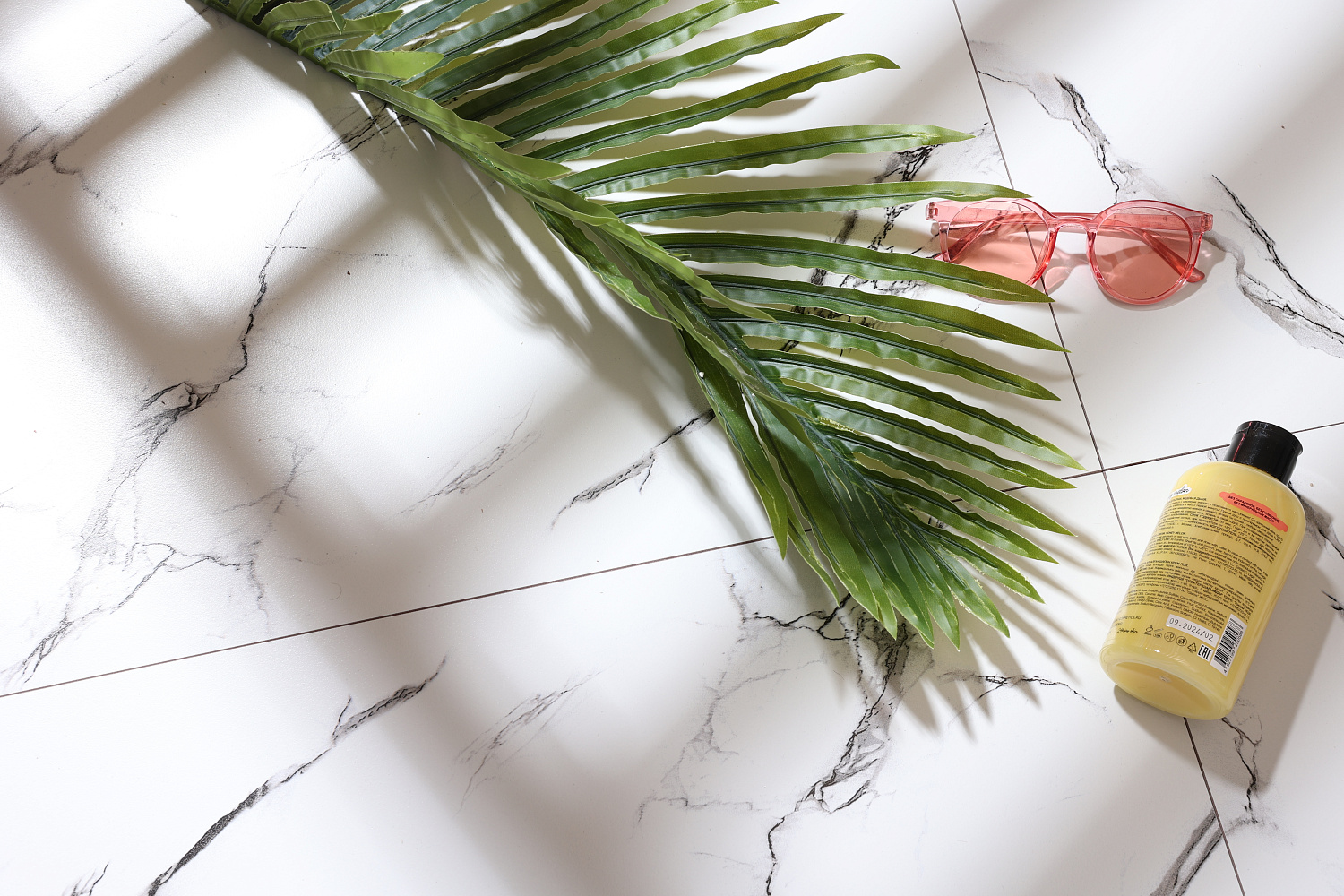  Molly white структура 60x60